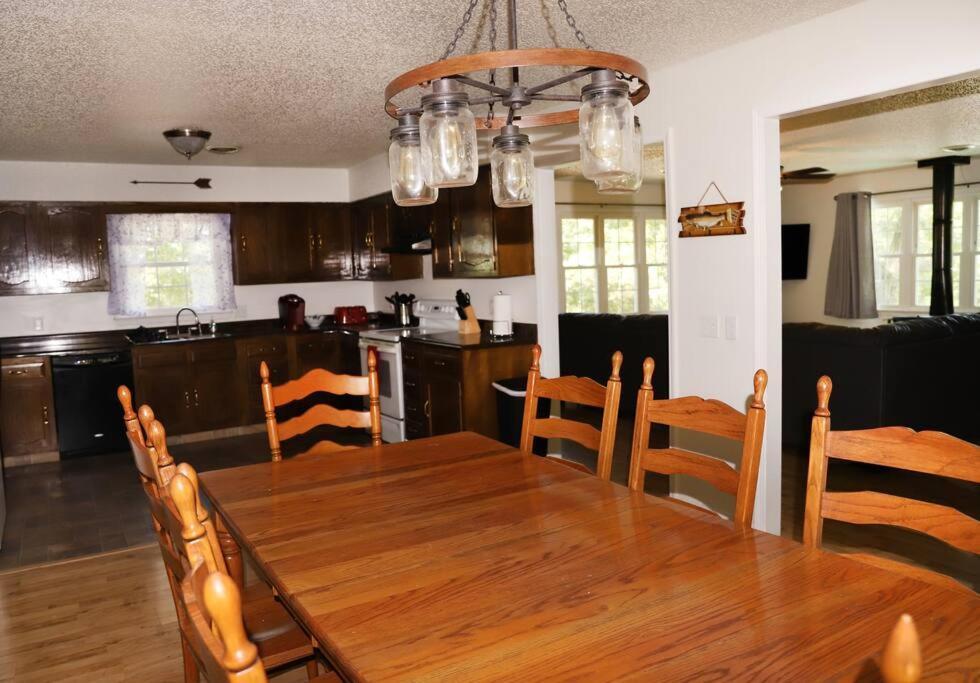 3 Bedroom Vacation Home Next To Silver Dollar City Branson Exteriör bild